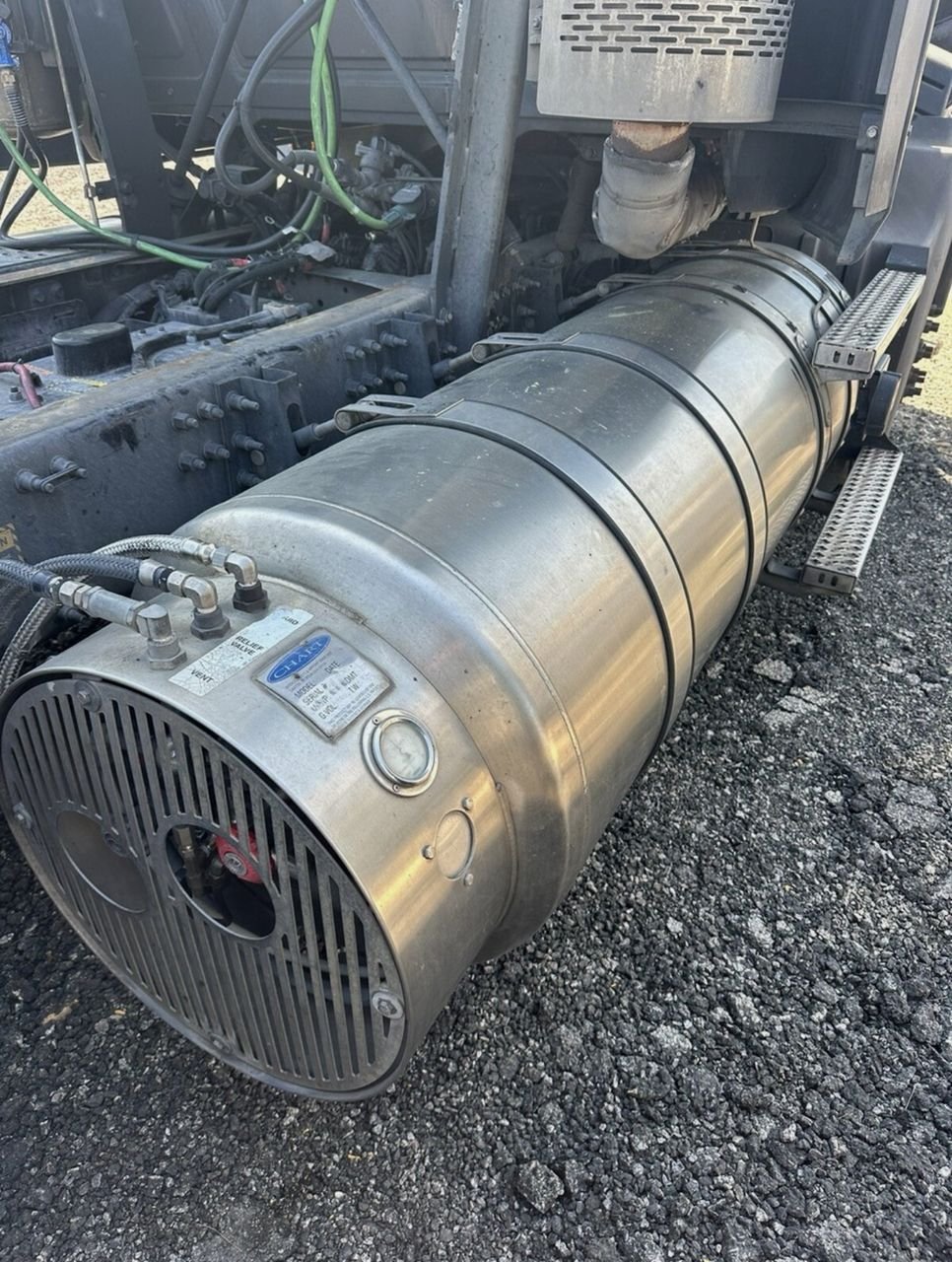 WhatsApp-Image-2025-08-16-at-21.44.35.jpeg Buy 150g Truck Natural Gas Tank Online - Image 1